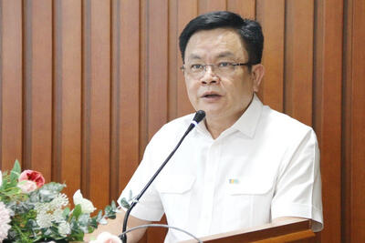 <a href="/tin-tuc" title="Tin tức" rel="dofollow">Tin tức</a>