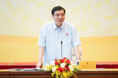 <a href="/chinh-sach2" title="Chính sách" rel="dofollow">Chính sách</a>