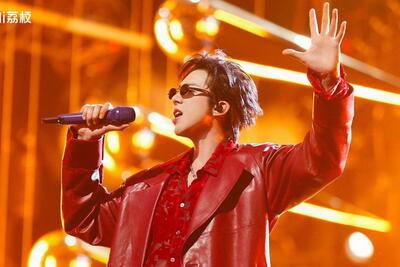 <a href="/giai-tri" title="Giải trí" rel="dofollow">Giải trí</a>