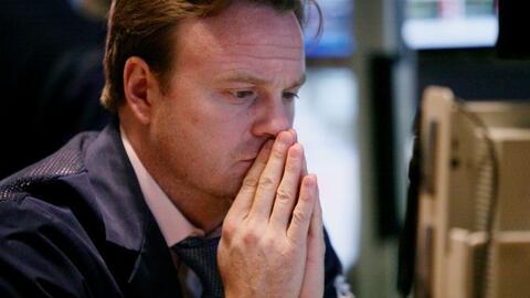 Khối ngoại tiếp tục bán ròng gần 230 tỷ trên toàn thị trường, tập trung “xả hàng” HPG