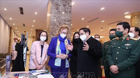 Thủ tướng dự Hội nghị sơ kết về khắc phục hậu quả bom mìn sau chiến tranh ở Việt Nam