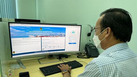 Doanh nghiệp thấp thỏm với phí cảng biển