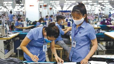 Kín đơn hàng, nhiều doanh nghiệp dệt may lãi lớn trong quý 1