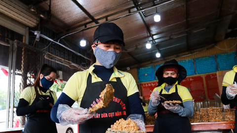 Cơ sở kẹo cu đơ Hà Tĩnh tất bật chuẩn bị đơn hàng cuối năm