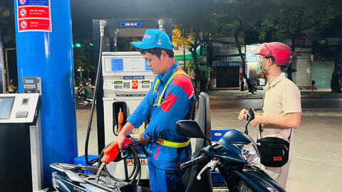 Giá xăng dầu hôm nay 5/2/2026: Thị trường đi ngang