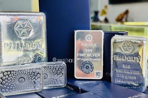 Giá bạc hôm nay 16/9/2025: Bạc biến động nhẹ