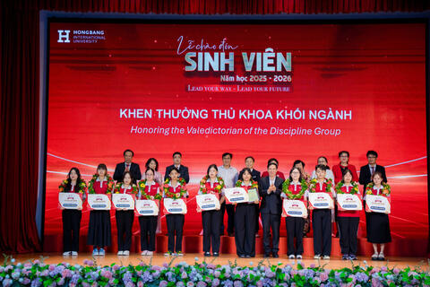 Bùng nổ lễ chào đón năm học mới 2025–2026 tại HIU