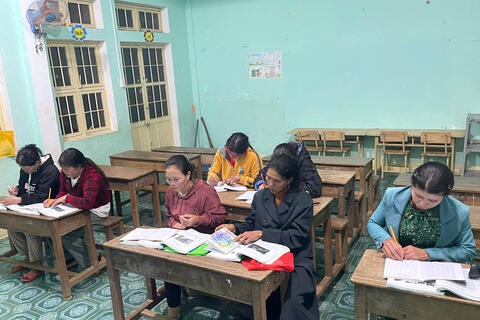 Xóa mù chữ, mở cánh cửa tri thức cho người dân vùng cao