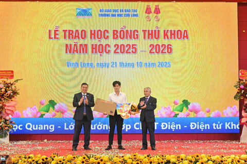 Trường ĐH Cửu Long đón hơn 3.000 tân sinh viên