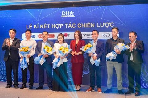 D-Aqua ký kết loạt thương hiệu, ra mắt giỏ hàng shop thương mại cuối