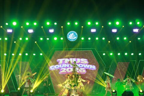 Không gian Tết sớm lan tỏa giá trị truyền thống trong trường đại học