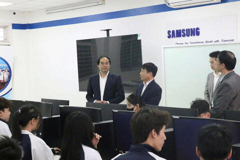 ICTU Nâng cao chất lượng giáo dục theo tinh thần Nghị quyết 71-NQ/TW