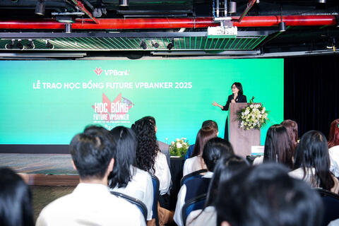 VPBank trao 54 học bổng Future VPBanker 2025, khởi đầu hành trình vươn xa của thế hệ nhân tài trẻ