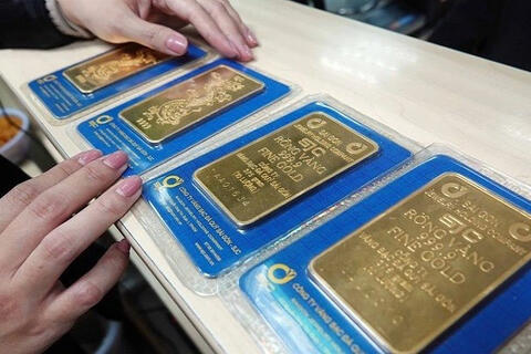 Giá vàng hôm nay 13/1 lên mốc 162 triệu đồng/lượng