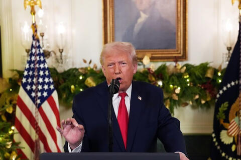 'Thành tựu lịch sử' của ông Trump?