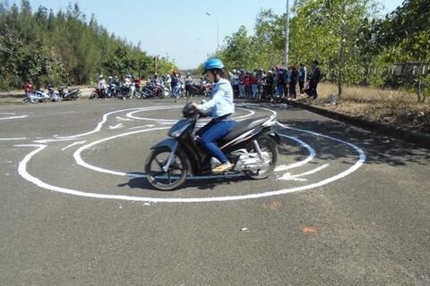 Bộ Công an đồng tình bỏ 1 bài thi hình khi sát hạch bằng lái xe máy