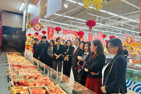 Kiểm tra công tác bình ổn thị trường tết Bính Ngọ 2026 tại Bắc Ninh