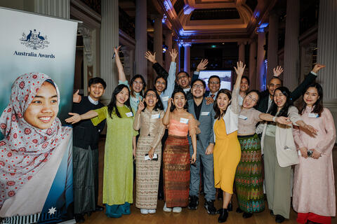 Cơ hội nhận học bổng thạc sĩ tại Australia