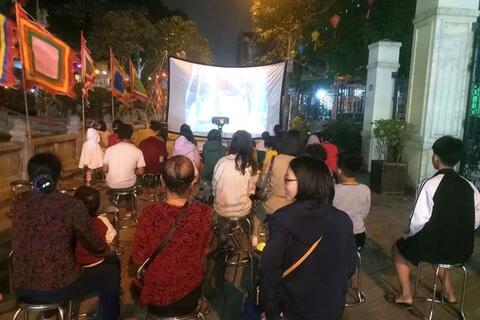 Hà Nội chiếu phim lưu động miễn phí hàng tuần cho người dân tại các xã, phường