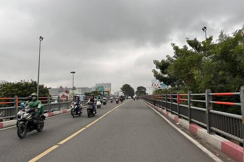 Nguyên nhân nhiều nơi ở TPHCM có mưa dông, mát mẻ sáng nay