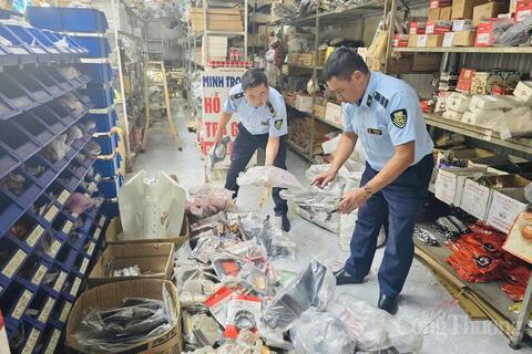 Quản lý thị trường Gia Lai xử lý 52 vụ hàng giả, xâm phạm sở hữu trí tuệ