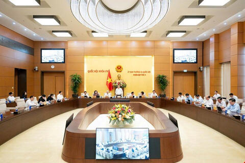 Khai mạc phiên họp thứ 4 của Ủy ban Thường vụ Quốc hội: Xem xét khối lượng lớn các dự án Luật quan trọng