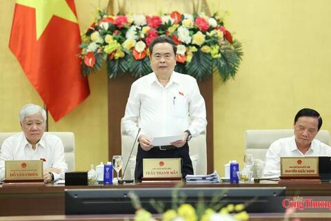 Chủ tịch Quốc hội: Không để chậm tiến độ trong xây dựng luật