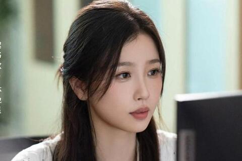 Ngu Thư Hân cảnh báo khởi kiện vì bị giả mạo khuôn mặt, giọng nói bằng AI