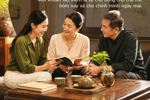Vietcombank tặng khách hàng “Sổ Lương Trọn Đời”, khuyến khích tích lũy cho gia đình và tương lai