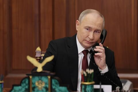 2 lãnh đạo châu Âu chủ động điện đàm với ông Putin, đồng minh bất bình