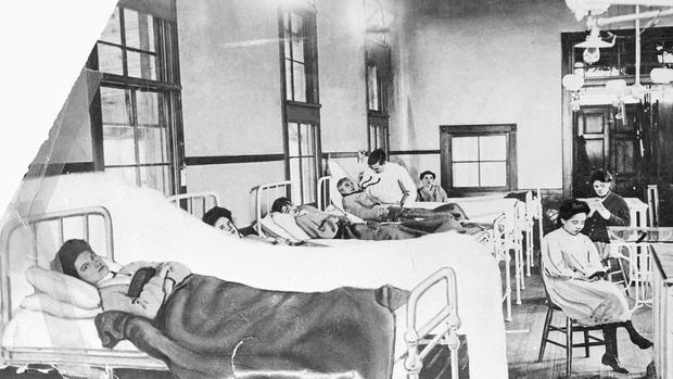 Bí ẩn chưa có lời giải về Bệnh nhân số 0 - người đầu tiên nhiễm virus corona chủng mới và khiến cả thế giới phải chao đảo - Ảnh 5. Bí ẩn chưa có lời giải về Bệnh nhân số 0 - người đầu tiên nhiễm virus corona chủng mới và khiến cả thế giới phải chao đảo - Ảnh 5.