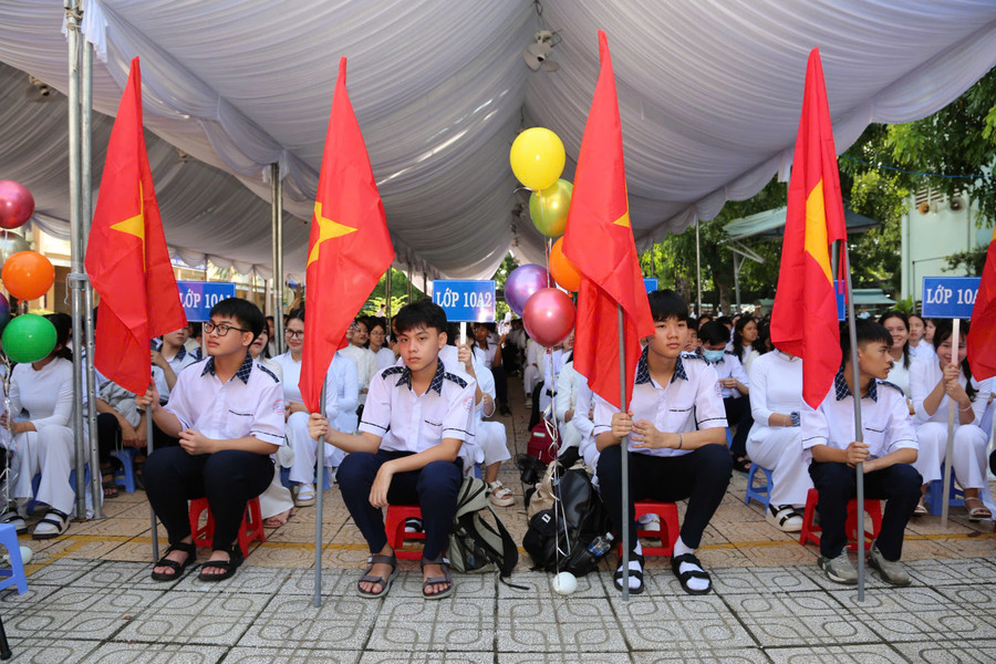 • Nghị quyết 71 khi áp dụng trong đổi mới căn bản cơ chế, chính sách tài chính và đầu tư cho giáo dục, đào tạo là hết sức ý nghĩa và vô cùng cấp thiết.