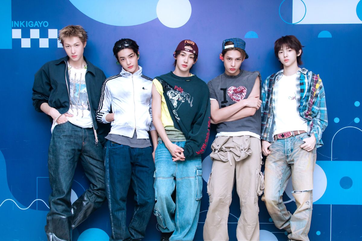Martin (ngoài cùng bên trái) là trưởng nhóm CORTIS. Ảnh: Bit Hit Music