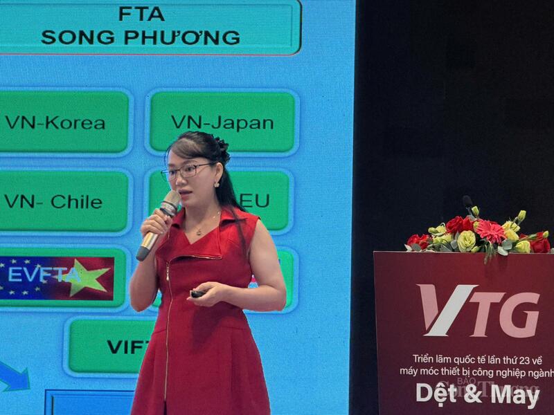 Bà Nguyễn Thị Trọng Nghĩa - Phó Trưởng phòng Quản lý Xuất nhập khẩu khu vực TP.Hồ Chí Minh (Cục Xuất nhập khẩu - Bộ Công Thương). Ảnh: Minh Anh.
