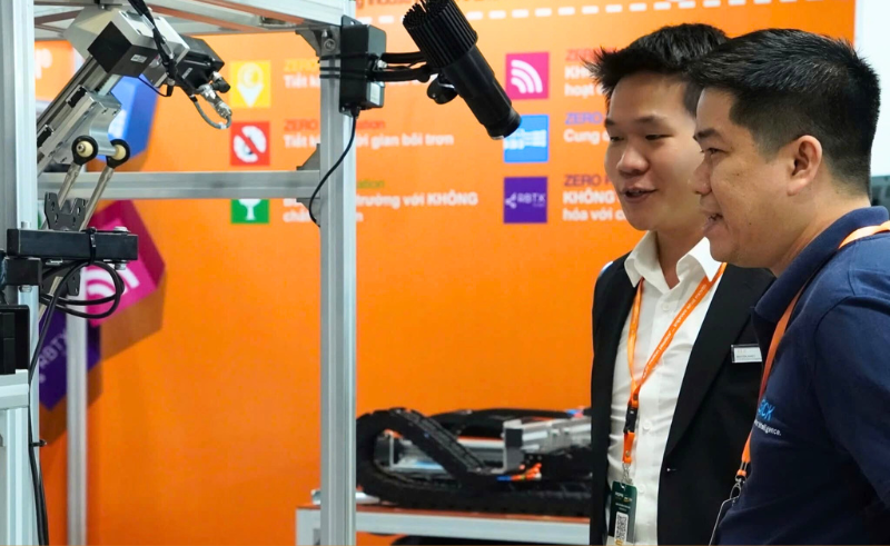 Đội ngũ kỹ sư của igus® có mặt để tư vấn giải pháp trực tiếp khách hàng