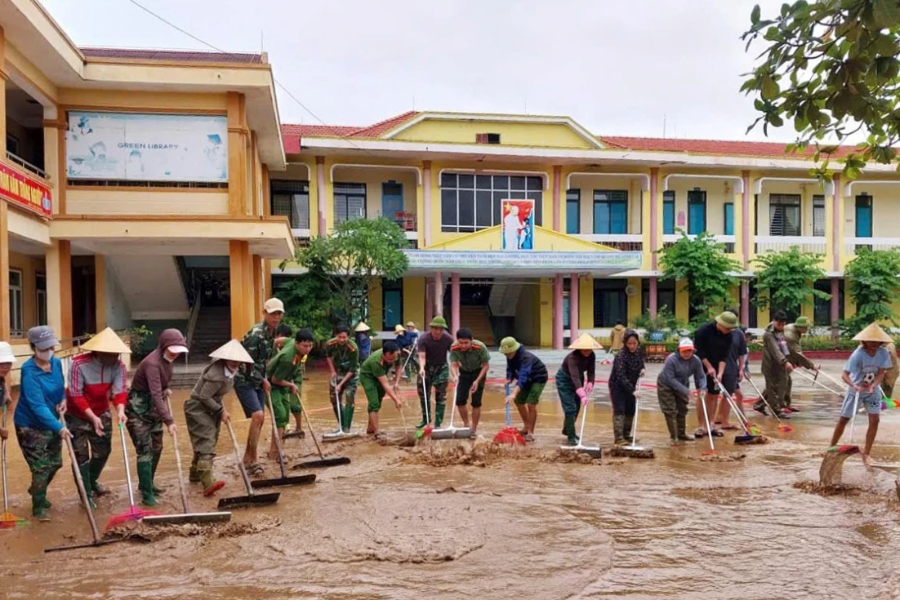 Chính phủ ban hành Nghị quyết về các giải pháp khắc phục hậu quả thiên tai, phục hồi sản xuất khu vực miền Trung- Ảnh 1.