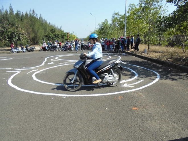 Bộ Công an đồng tình bỏ 1 bài thi hình khi sát hạch bằng lái xe máy