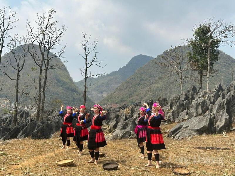 Các tour du lịch trải nghiệm, khám phá văn hóa bản địa được Điện Biên chú trọng, đẩy mạnh.