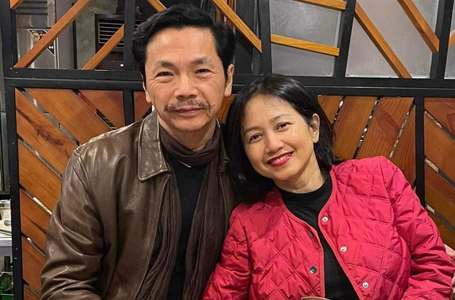 NSND Trung Anh tiết lộ về câu đầu tiên nói với vợ kém 10 tuổi