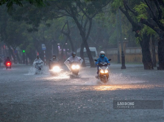 Dự báo các tỉnh thành mưa to do không khí lạnh, cảnh báo mưa kéo dài