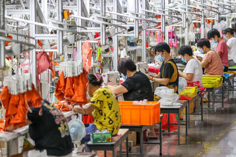 Chuyên gia cảnh báo kinh tế Trung Quốc rơi vào tình trạng đáng báo động, giảm phát cận kề