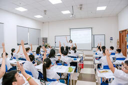 Bộ GD&ĐT lưu ý giáo dục hướng nghiệp, định hướng phân luồng năm học 2025-2026
