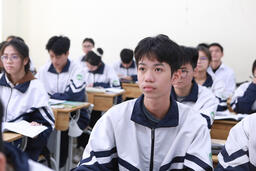 Nam sinh vượt lên nghịch cảnh giành giải Nhất thành phố môn Toán