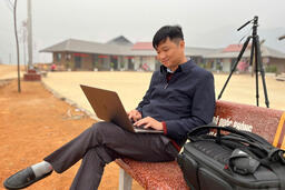 Người kể chuyện về sự hồi sinh ở Làng Nủ