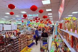 TP. Hồ Chí Minh: Đa dạng phân khúc thị trường giỏ quà Tết 2026