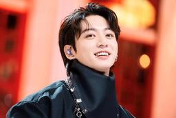 Jungkook (BTS) thừa nhận hút thuốc, mong muốn sống thật