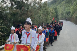 Học sinh vùng cao Tuyên Quang sôi nổi tham gia hoạt động tuyên truyền bầu cử