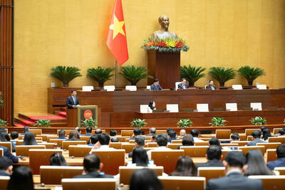 <a href="/chinh-sach2" title="Chính sách" rel="dofollow">Chính sách</a>