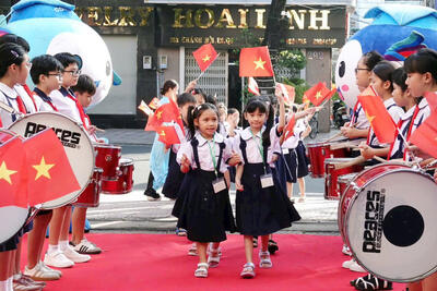 <a href="/tin-tuc" title="Tin tức" rel="dofollow">Tin tức</a>