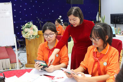 <a href="/chinh-sach2" title="Chính sách" rel="dofollow">Chính sách</a>